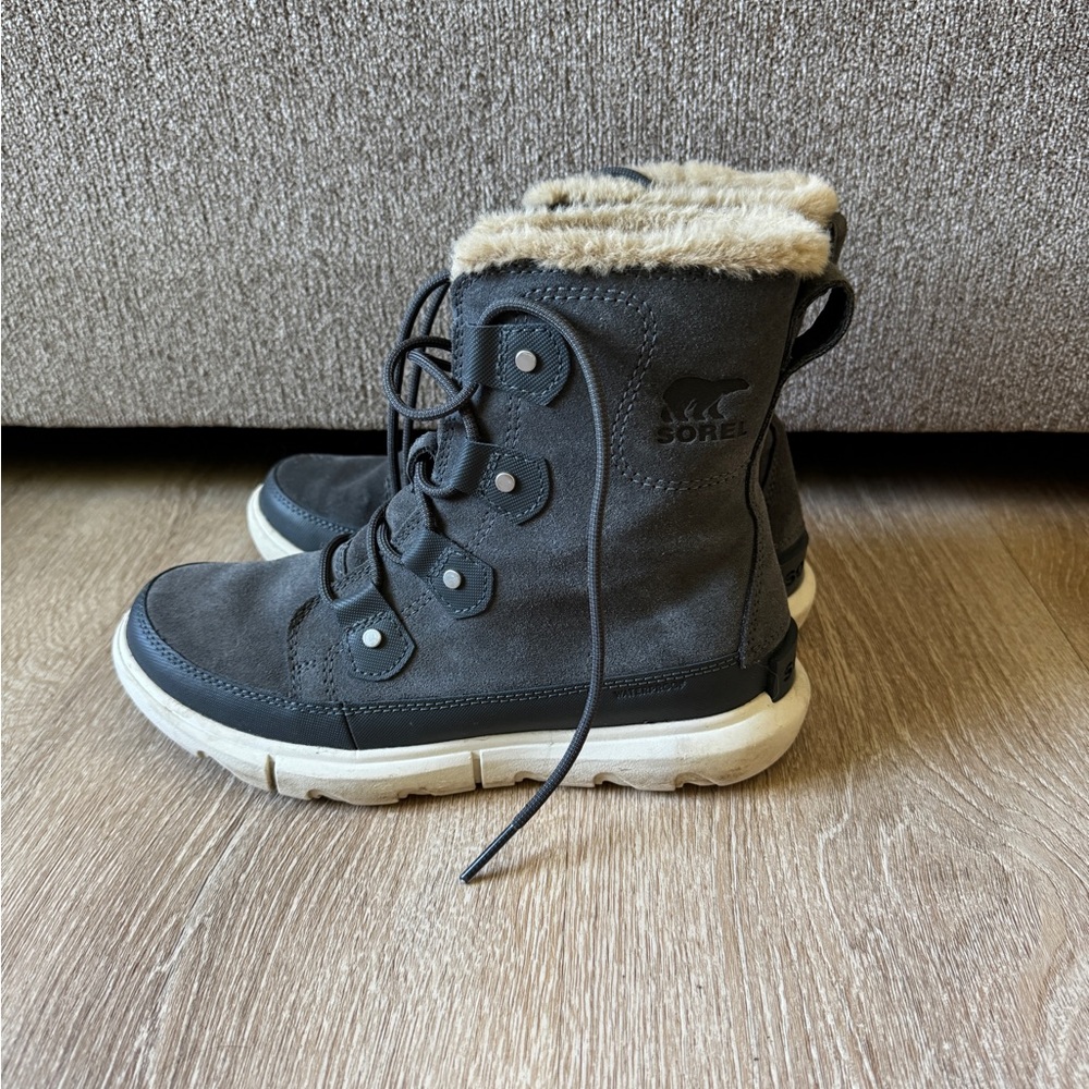 Sorel Gray and Cream Winter Boots